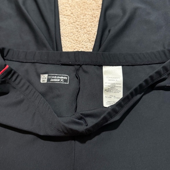 Danskin Black and Red Trim Athletic Sport Pants Size Large - Picture 3 of 7